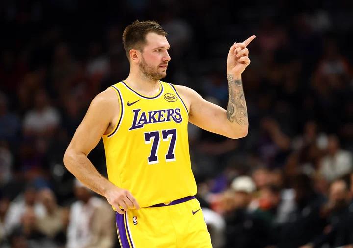A equipe dual-core do Lakers marcou 66 pontos, levando o time a duas vitórias consecutivas. A equipe visitante deu continuidade ao forte desempenho com 7 vitórias e 2 derrotas.