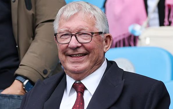 Ferguson fala sobre o Manchester United: O novo goleiro Ramens está em excelente forma e a atual forma competitiva do time está melhorando